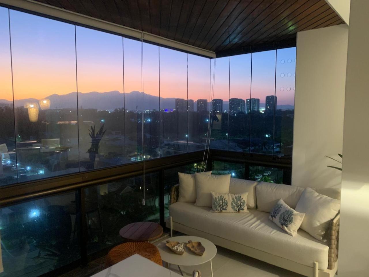Lindo Apto No Melhor Lugar Da Barra Da Tijuca! Com Uma Vista De Tirar O Folego, Frente Para O Mar! Totalmente Equipado E Decorado Ao Lado Dos Melhores Hoteis E Quiosques Da Barra! Portaria 24H, Piscina, Sauna, Jacuzzi, Academia, Garagem, Wi-Fi, Lavan Rio de Janeiro Zewnętrze zdjęcie