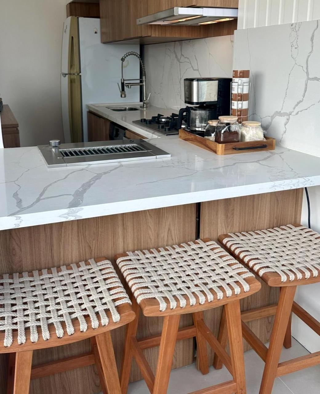 Lindo Apto No Melhor Lugar Da Barra Da Tijuca! Com Uma Vista De Tirar O Folego, Frente Para O Mar! Totalmente Equipado E Decorado Ao Lado Dos Melhores Hoteis E Quiosques Da Barra! Portaria 24H, Piscina, Sauna, Jacuzzi, Academia, Garagem, Wi-Fi, Lavan Rio de Janeiro Zewnętrze zdjęcie