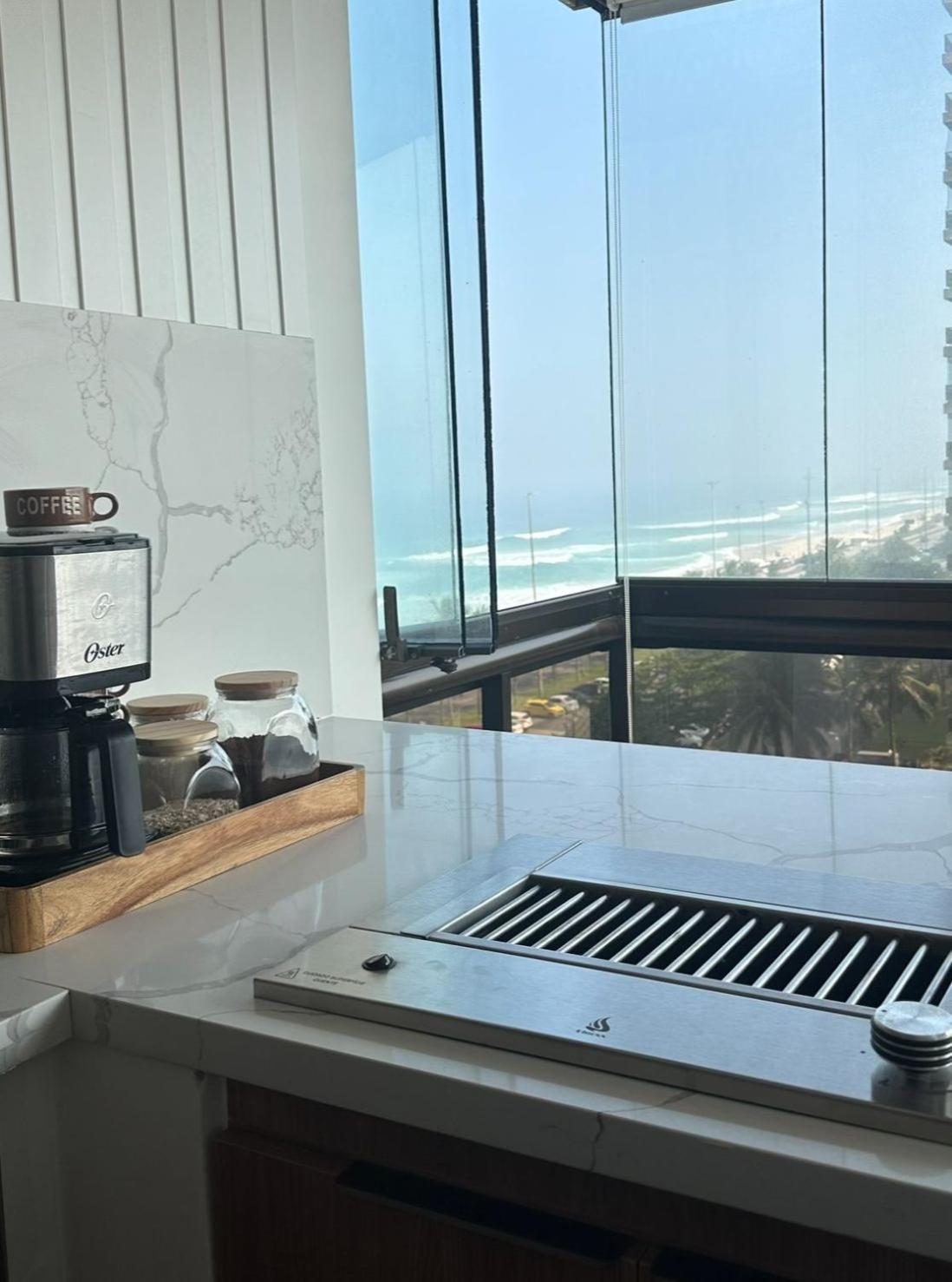 Lindo Apto No Melhor Lugar Da Barra Da Tijuca! Com Uma Vista De Tirar O Folego, Frente Para O Mar! Totalmente Equipado E Decorado Ao Lado Dos Melhores Hoteis E Quiosques Da Barra! Portaria 24H, Piscina, Sauna, Jacuzzi, Academia, Garagem, Wi-Fi, Lavan Rio de Janeiro Zewnętrze zdjęcie