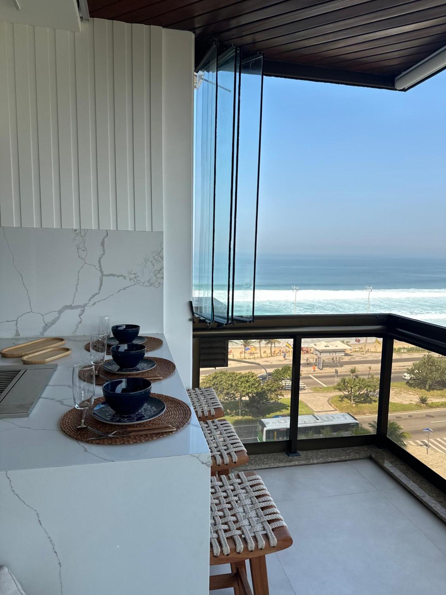 Lindo Apto No Melhor Lugar Da Barra Da Tijuca! Com Uma Vista De Tirar O Folego, Frente Para O Mar! Totalmente Equipado E Decorado Ao Lado Dos Melhores Hoteis E Quiosques Da Barra! Portaria 24H, Piscina, Sauna, Jacuzzi, Academia, Garagem, Wi-Fi, Lavan Rio de Janeiro Zewnętrze zdjęcie