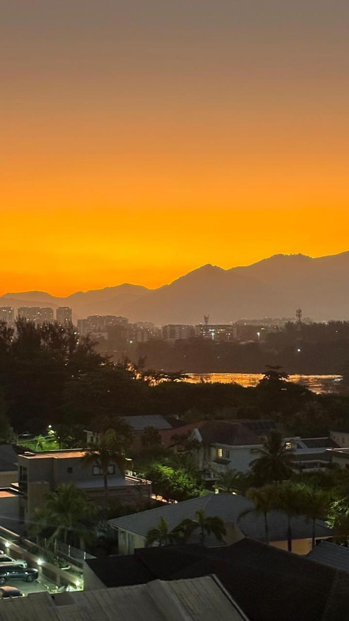 Lindo Apto No Melhor Lugar Da Barra Da Tijuca! Com Uma Vista De Tirar O Folego, Frente Para O Mar! Totalmente Equipado E Decorado Ao Lado Dos Melhores Hoteis E Quiosques Da Barra! Portaria 24H, Piscina, Sauna, Jacuzzi, Academia, Garagem, Wi-Fi, Lavan Rio de Janeiro Zewnętrze zdjęcie