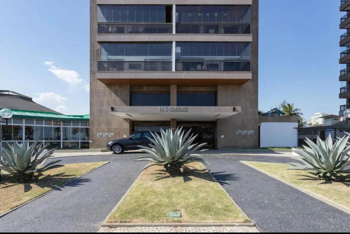 Lindo Apto No Melhor Lugar Da Barra Da Tijuca! Com Uma Vista De Tirar O Folego, Frente Para O Mar! Totalmente Equipado E Decorado Ao Lado Dos Melhores Hoteis E Quiosques Da Barra! Portaria 24H, Piscina, Sauna, Jacuzzi, Academia, Garagem, Wi-Fi, Lavan Rio de Janeiro Zewnętrze zdjęcie