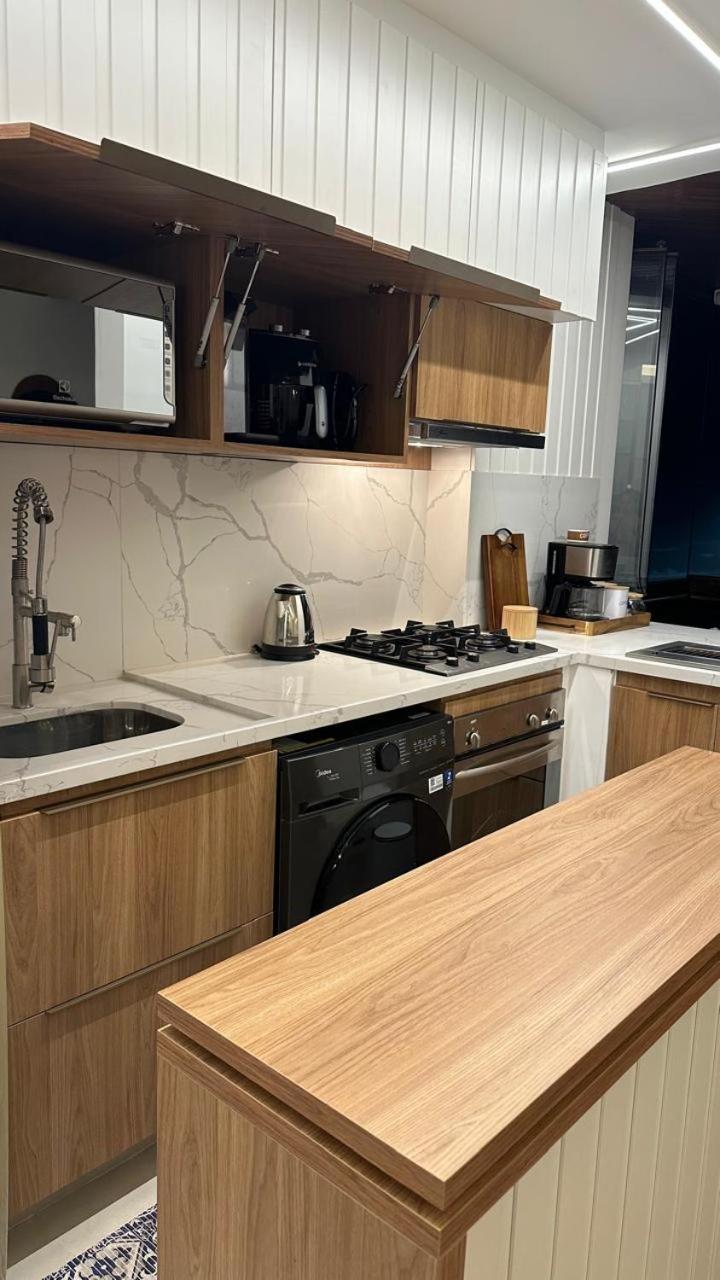 Lindo Apto No Melhor Lugar Da Barra Da Tijuca! Com Uma Vista De Tirar O Folego, Frente Para O Mar! Totalmente Equipado E Decorado Ao Lado Dos Melhores Hoteis E Quiosques Da Barra! Portaria 24H, Piscina, Sauna, Jacuzzi, Academia, Garagem, Wi-Fi, Lavan Rio de Janeiro Zewnętrze zdjęcie